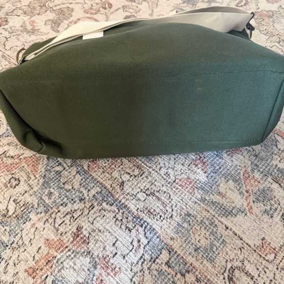 Canvas weekender tote bag. - Picture 4 of 5